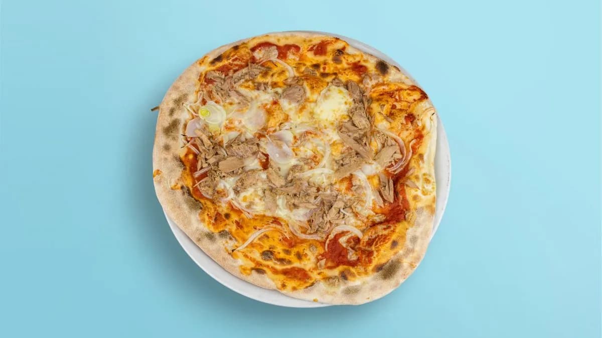84. Pizza Tonno