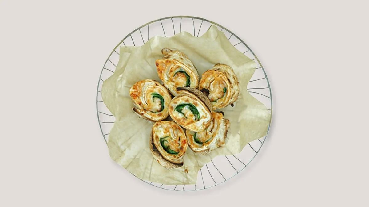 Pizzabrötchen Babyspinat | Mozzarella