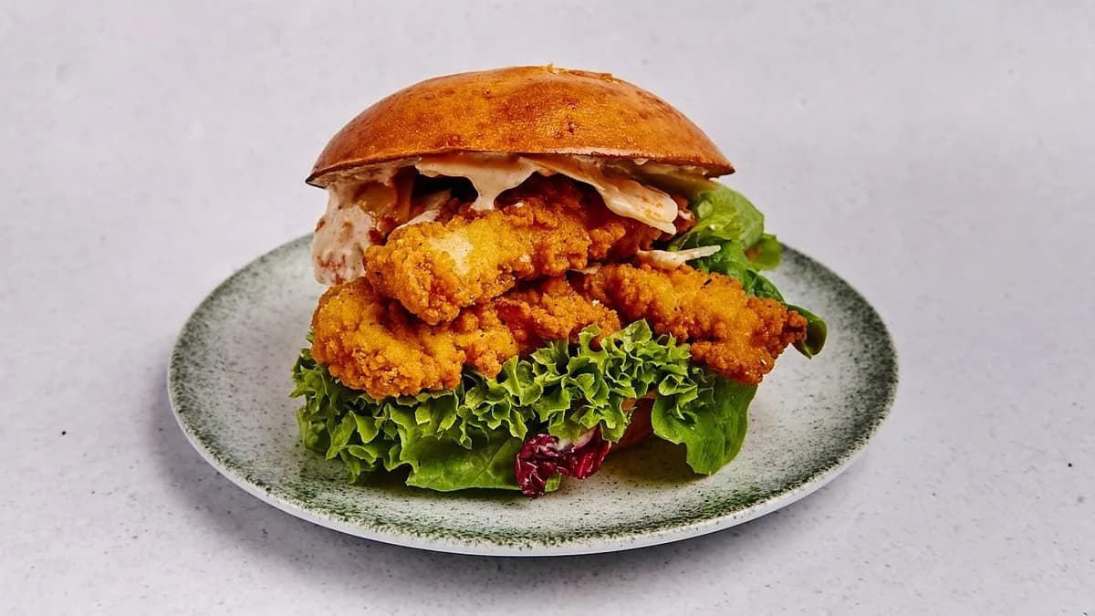 Crispy Fried Chicken Burger