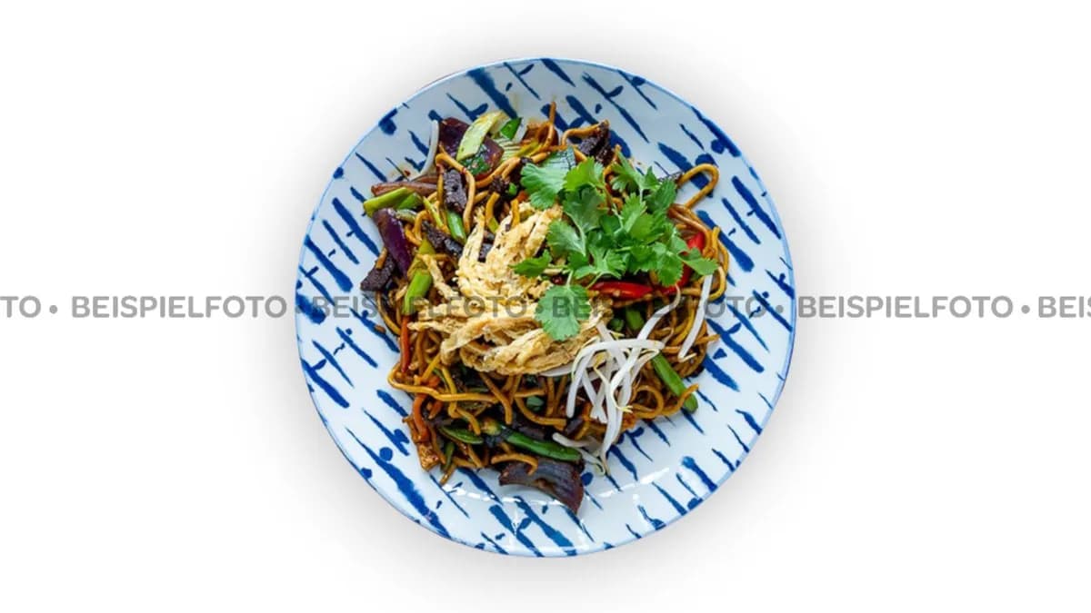 25. Bami Goreng