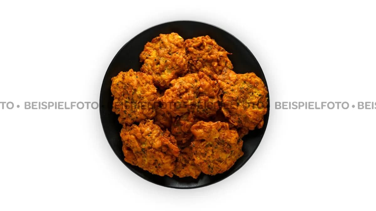 5. Onion Bhaji (Onion Pakora)