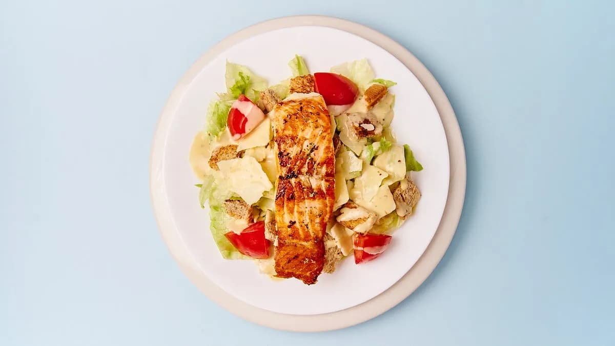 Caesar Salat mit Lachs