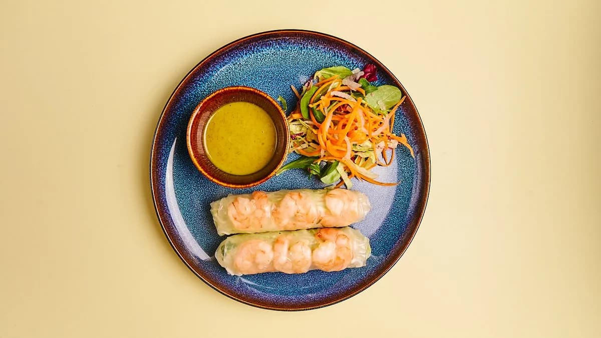 V4. Goi Cuon summer rolls