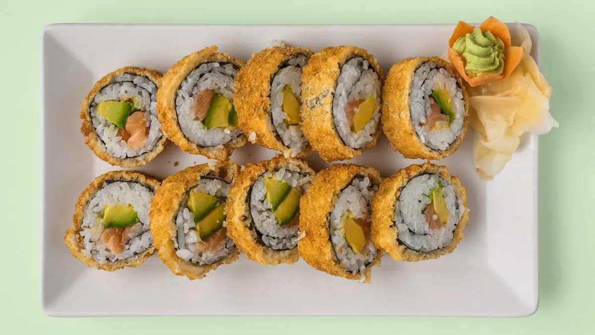 S25. Sake Tempura House Roll