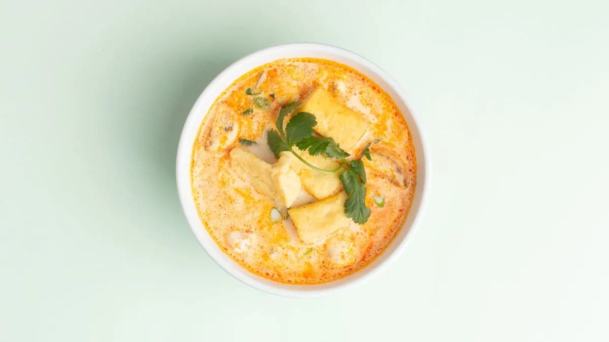 V3. Pho Chay Suppe mit Tofu