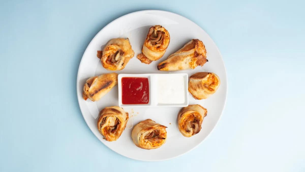 134. Pizza Rolls with Döner Meat and Cheese
