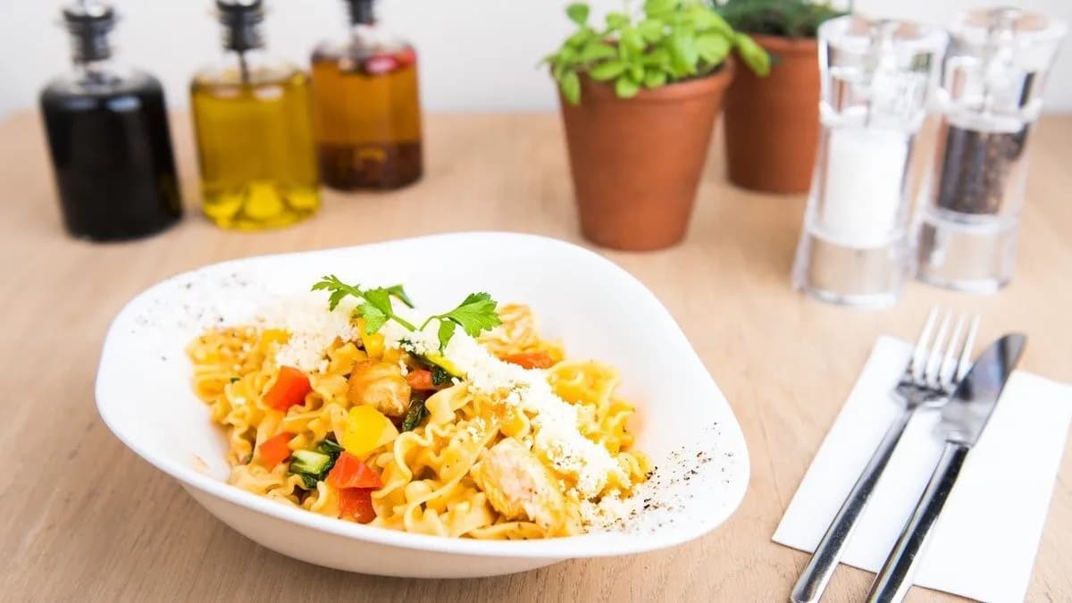 PASTA POLLO PICCANTE