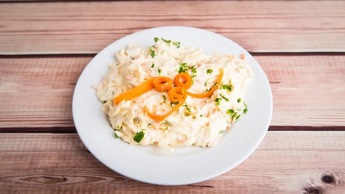 Majonézes kaposzta salata