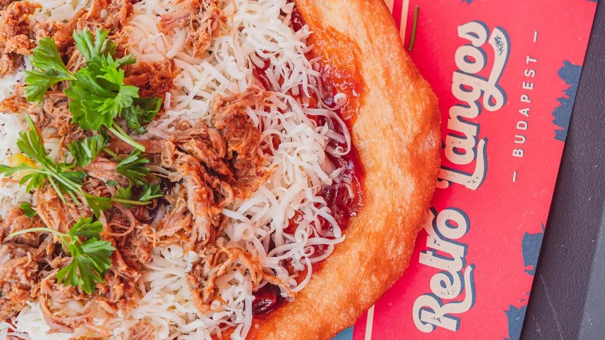 BBQ Tépett Malac Lángos