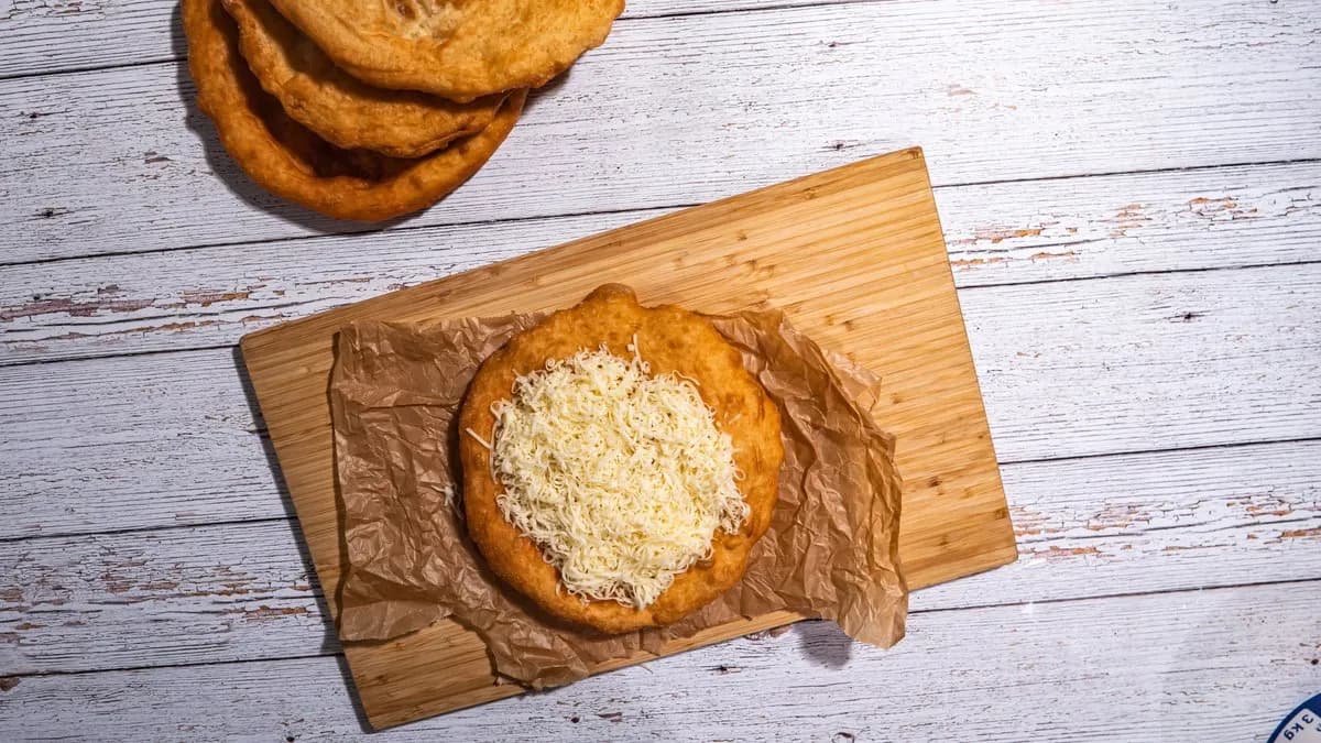 Gluténmentes Sajtos Lángos