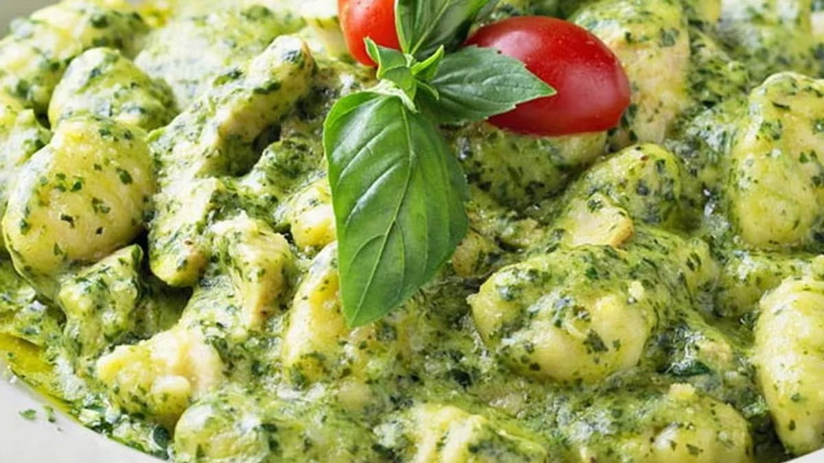 Gnocchi pesto e gorgonsola