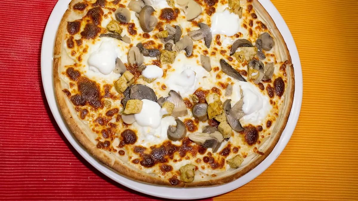 Alfredo Gomba Csirke GM