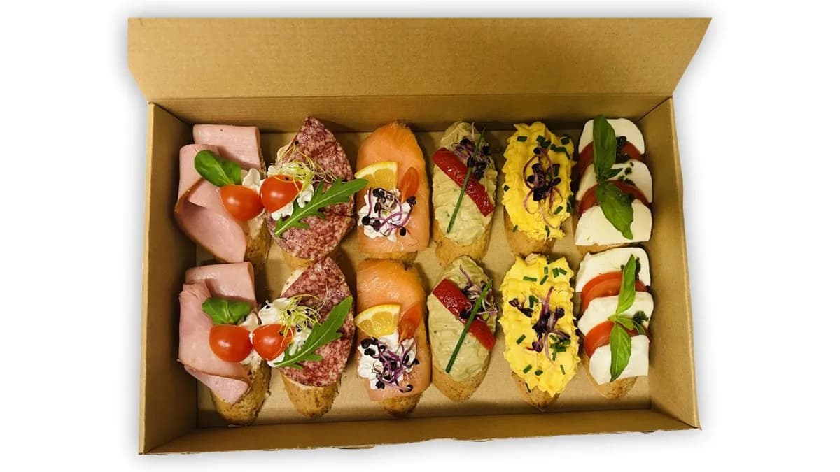 12 db-os szendvics box (24 órás előrendeléssel)