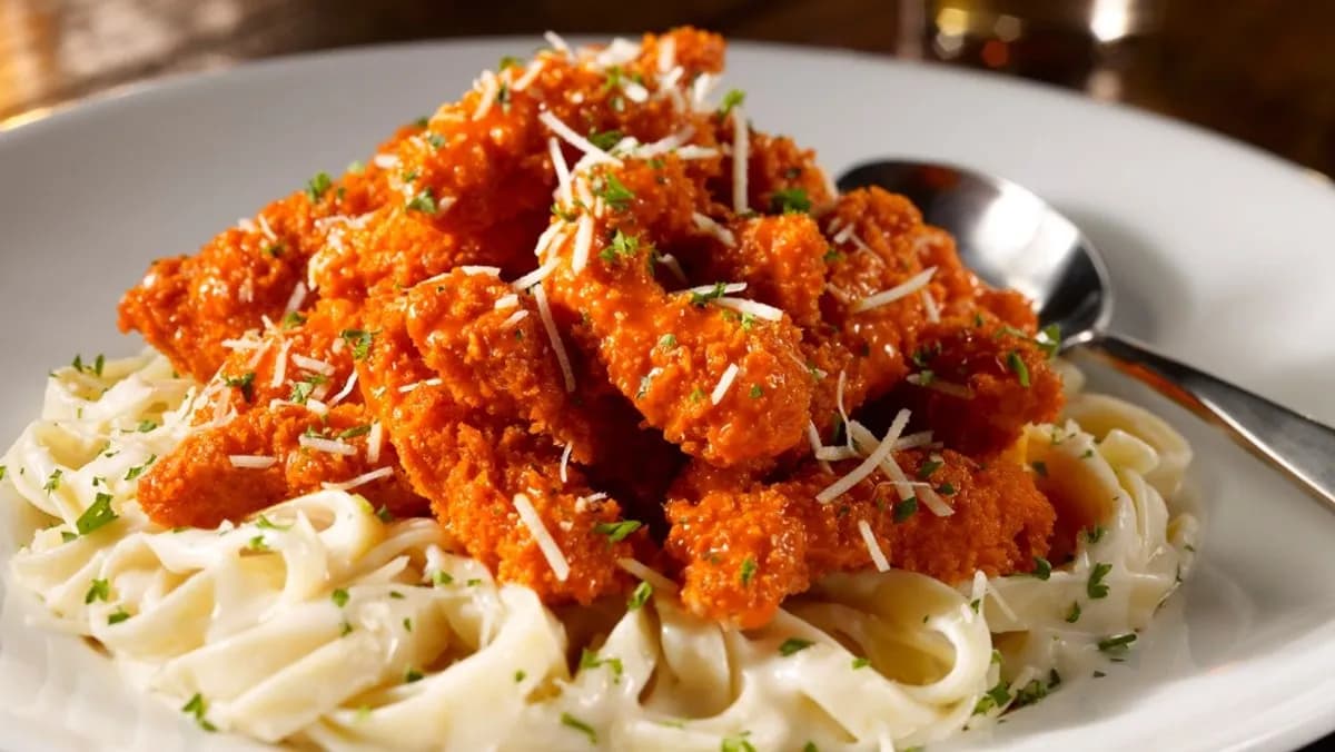 Creamy Buffalo Chicken Pasta
