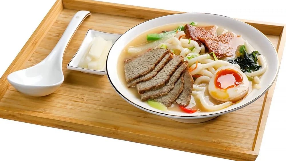 M15. Udon marhahússal