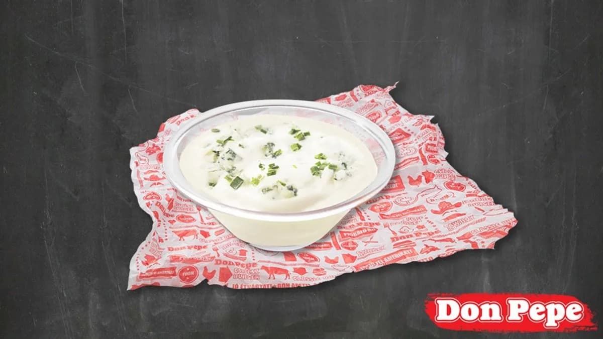 Márványsajtos öntet