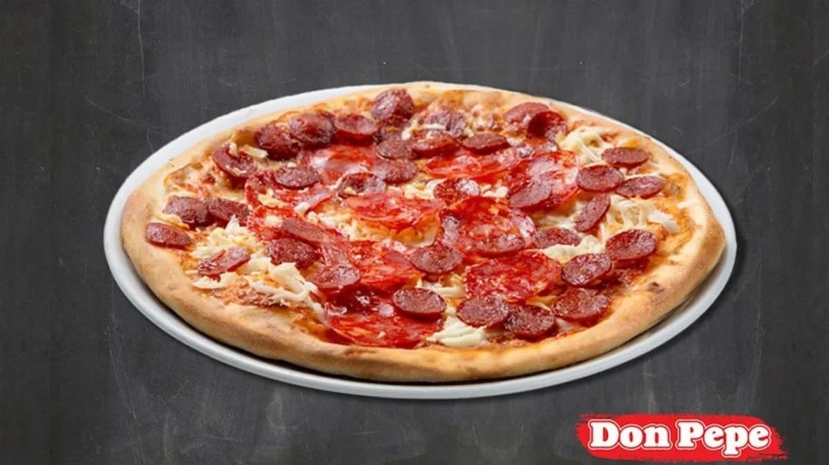 Duplán jó! Két kolbászos - két sajtos pizza