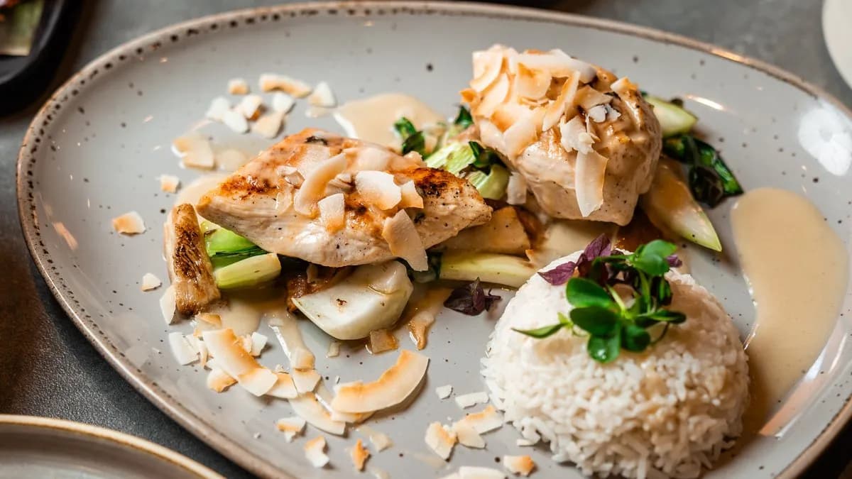 Kókuszos csirkemell választható Coca-Cola üdítővel