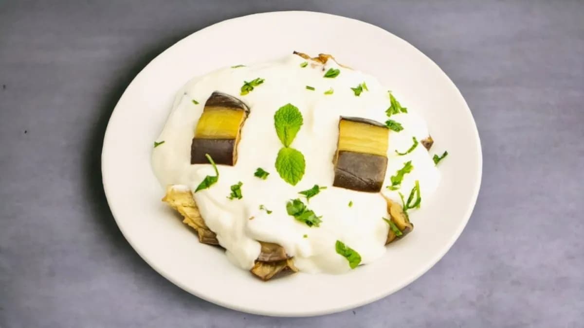 Joghurtos padlizsán saláta