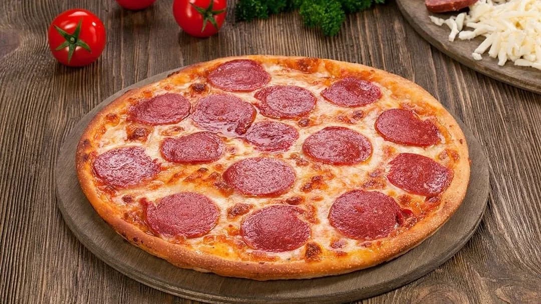Szalami Pizza
