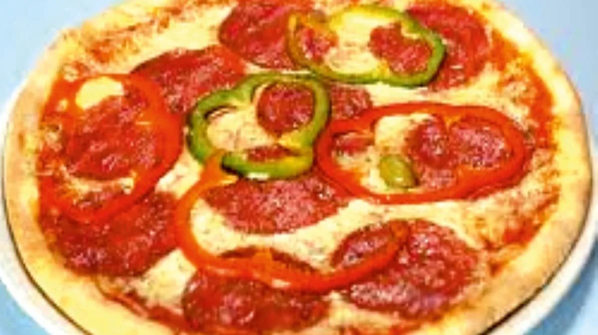 Pizza Salami & Paprika