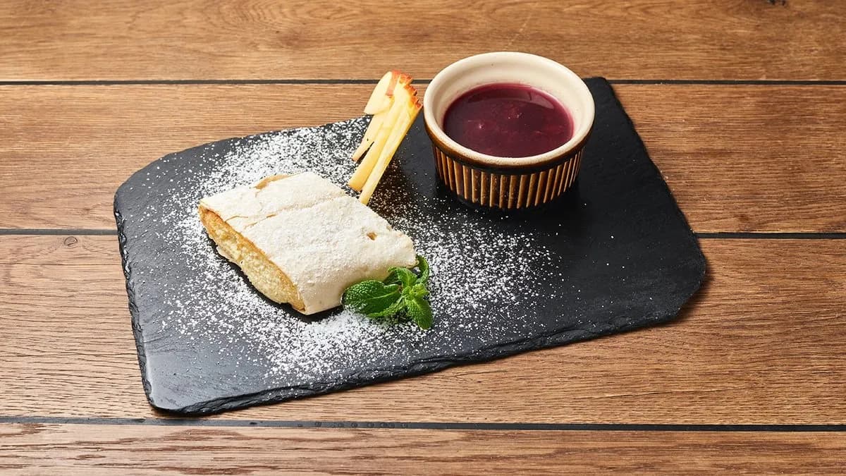 Francia túrós rétes