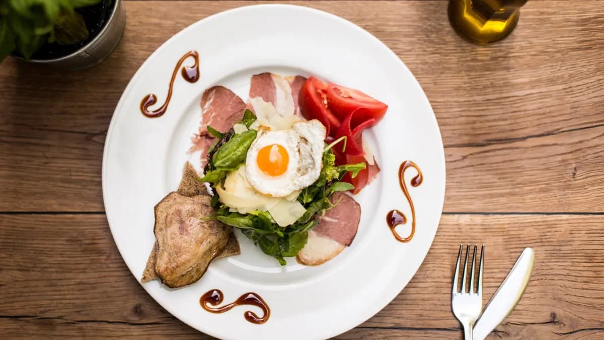 Füstölt kacsamell carpaccio grillezett libamájjal