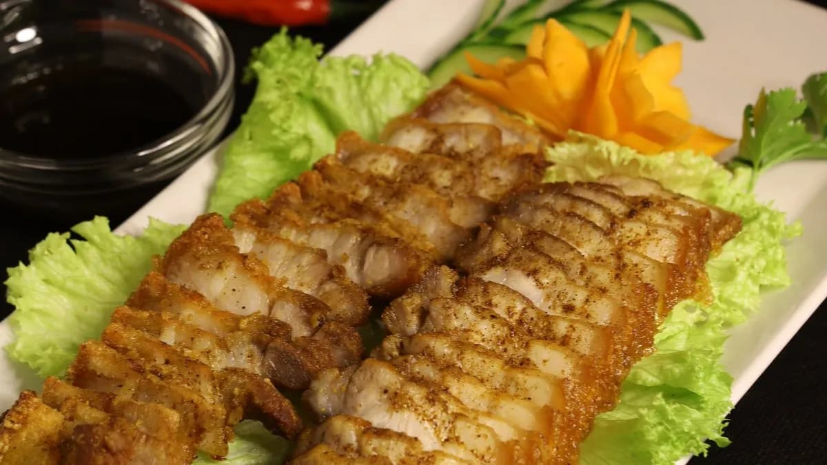 Sült császárhús,édes-savanyú szósszal (thit heo quay)