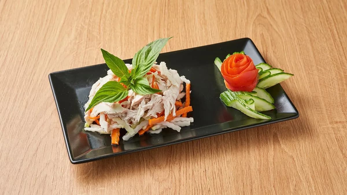 Csirke saláta (nom ga)