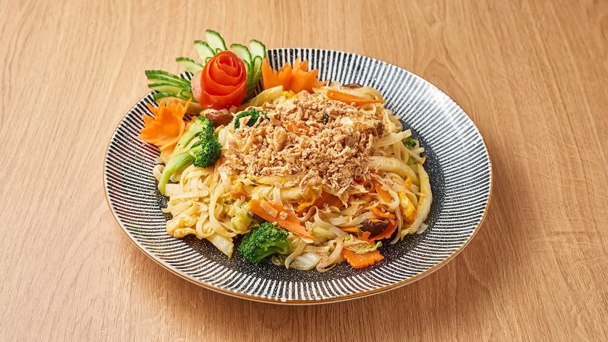 Sült Pho tészta,zöldséggel (pho xao rau)