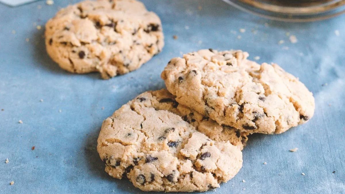 Fehér csoki chips cookie (db)