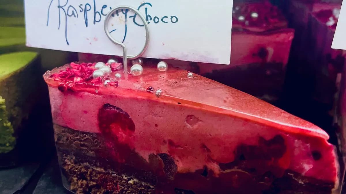 Málnás csoki torta