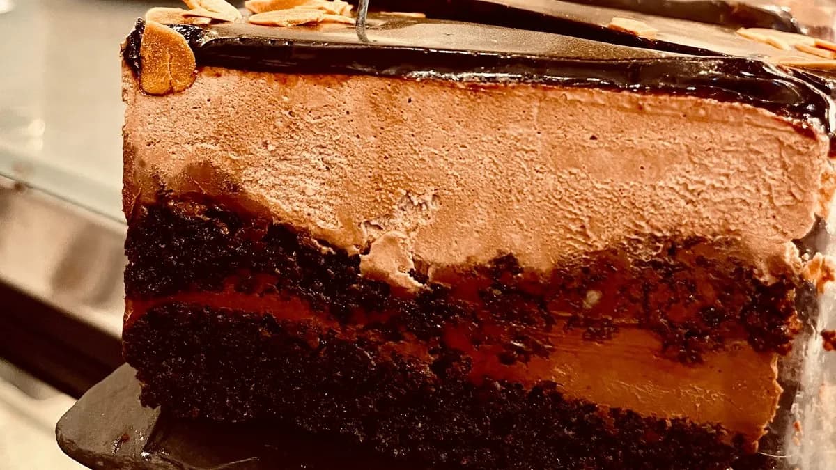 Belga csokitorta (glutén-, laktóz-, és cukormentes, szelet