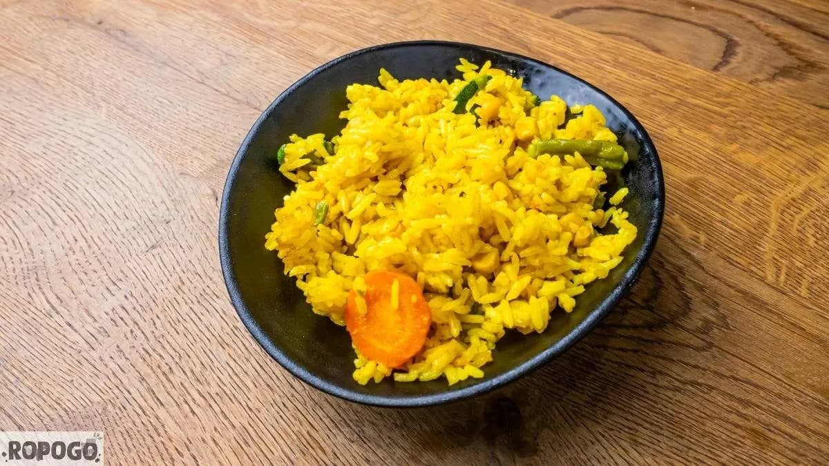 Zöldséges rizs melegen (vegán)