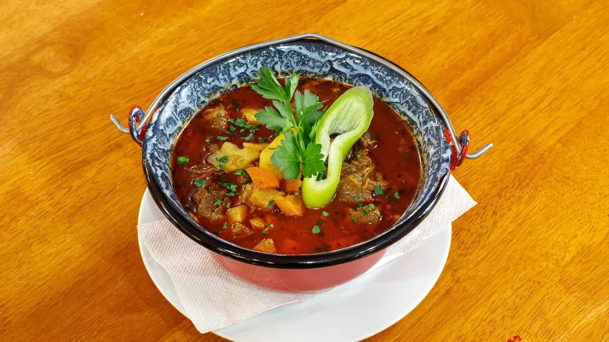 Gulyásleves marhahúsból