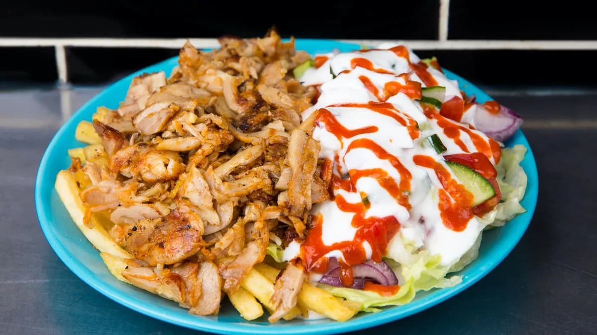 GYROS TÁL HASÁBBURGONYÁVAL