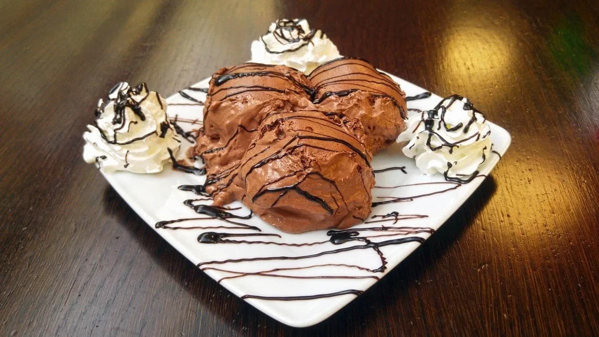 Profiteroles (2 gombóc)