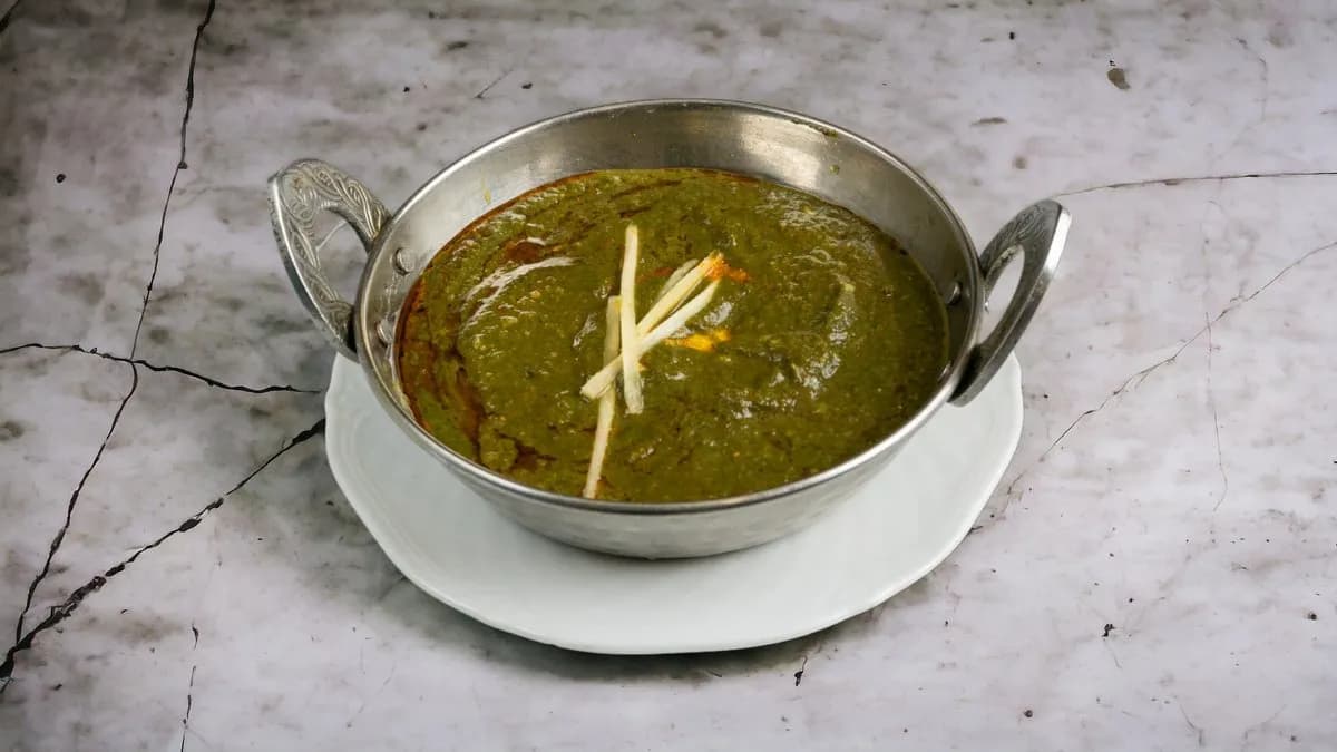 80. Chicken Saagwala