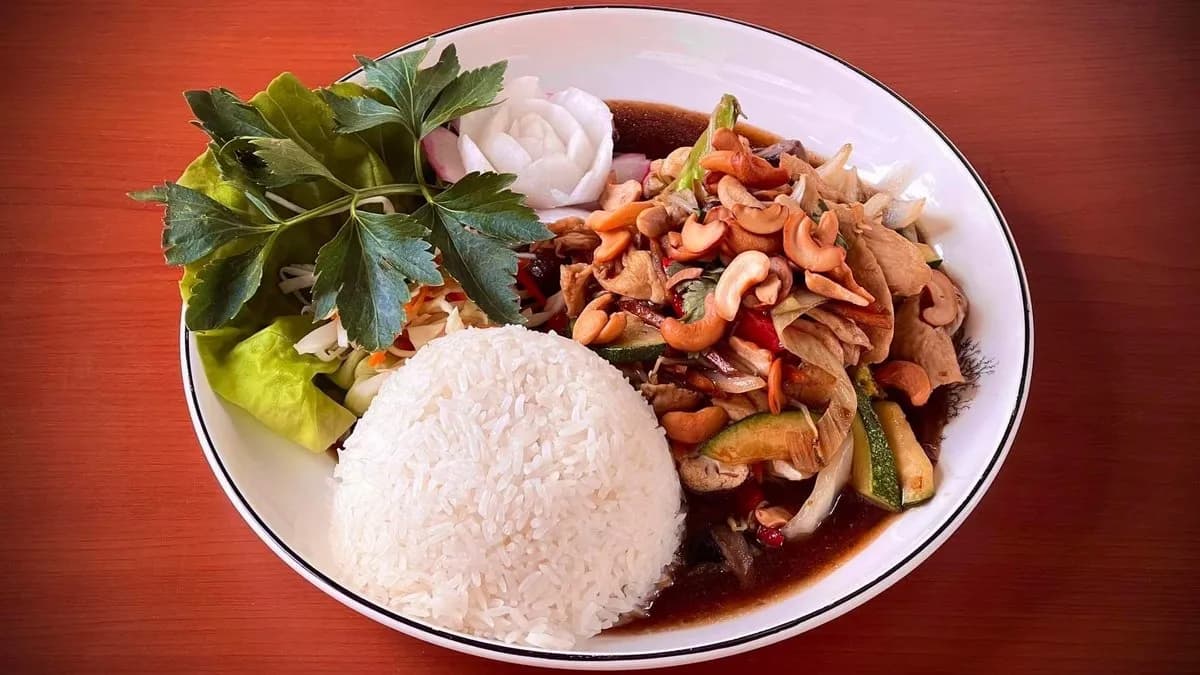 100B. Beef Rice with Hoisin/ Marha