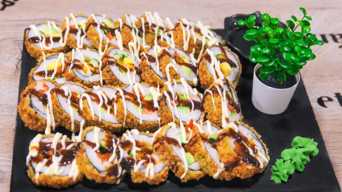 C1. Sült Csirke /Fried Roll Chicken roll XL (8db)