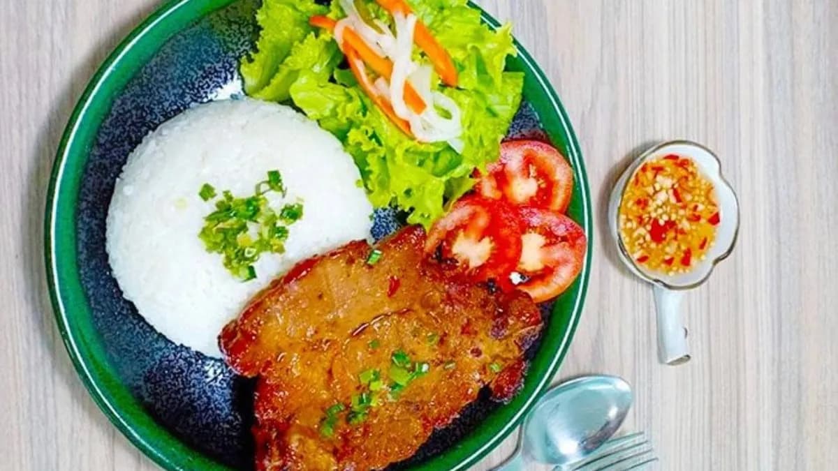 G2. Grill sertés / Grilled pork (Com tấm sườn)