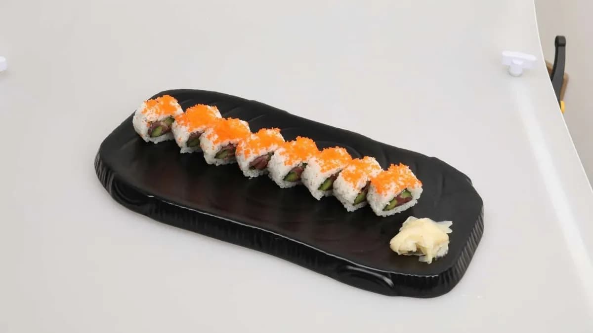 d54 spicy tuna maki