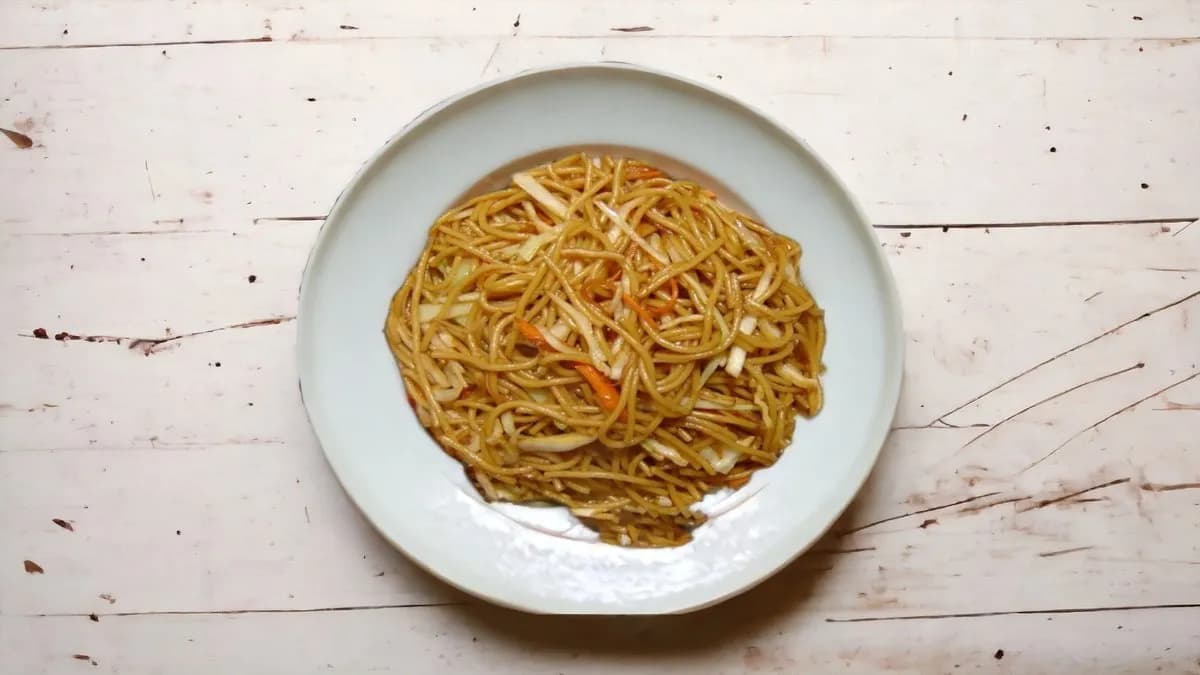 Pirított zöldséges tészta