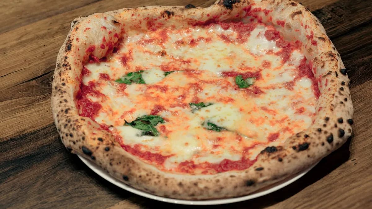 Margherita pizza
