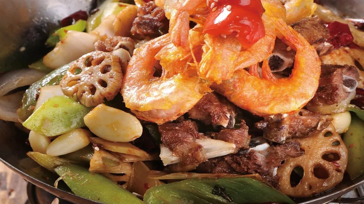 D13 Sült fűszeres sertésbordák garnélákkal