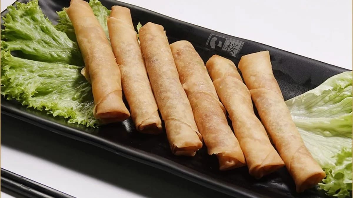 C15. Tavaszi tekercs rákkal