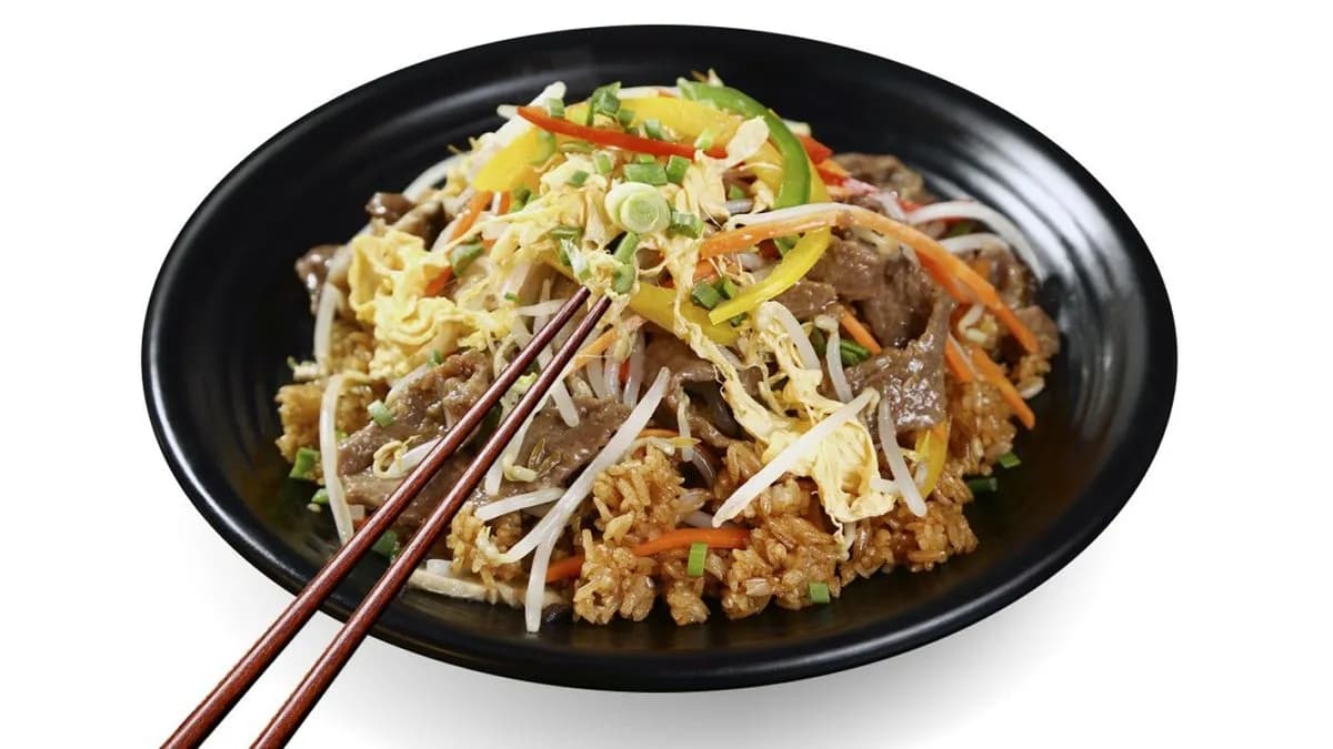 B29. Sült Rizs Csirkehússal