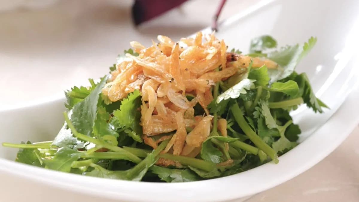 A19 Chopped coriander-dried shrimp salad