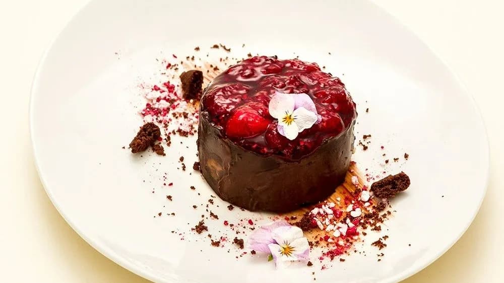 Málnás csokoládé torta