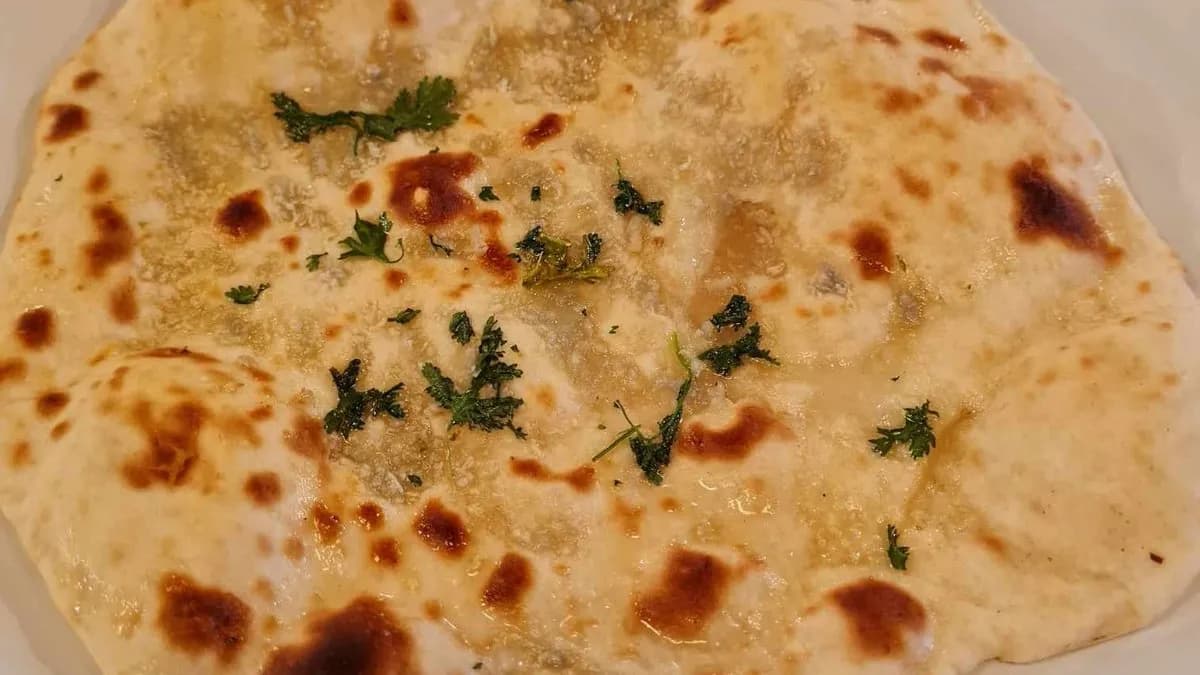 36. Fokhagymás Naan